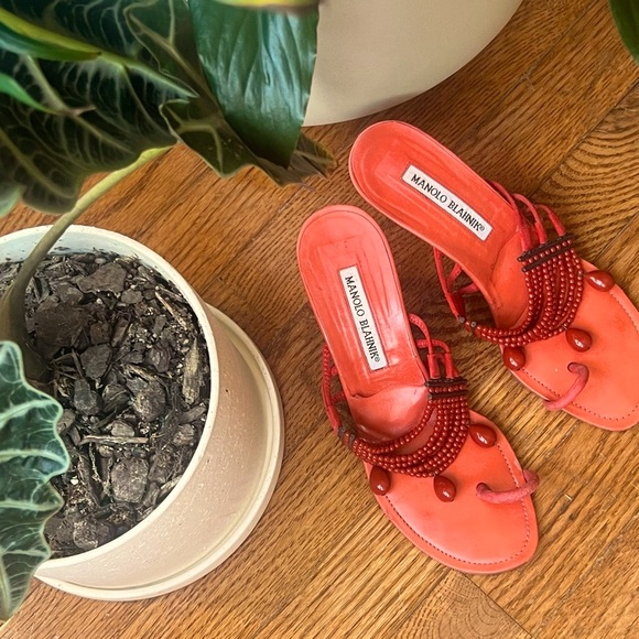 Manolo Blahnik beaded kitten heel sandals 👠 - Picture 4 of 14